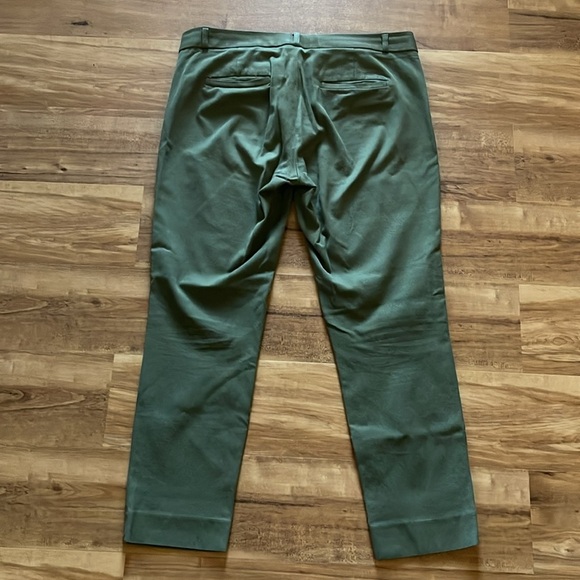 Banana Republic Green Ankle Pants - Picture 4 of 4